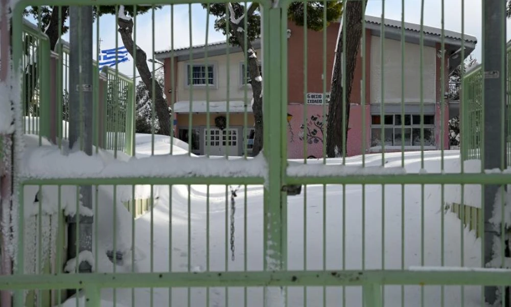 Συναγερμός σε 35 σχολεία της Αττικής - Εστάλη email για βόμβες